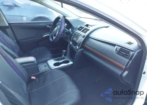 2013 Toyota Camry Se z USA, uszkodzony, nr VIN 4T1BF1FKXDU261524